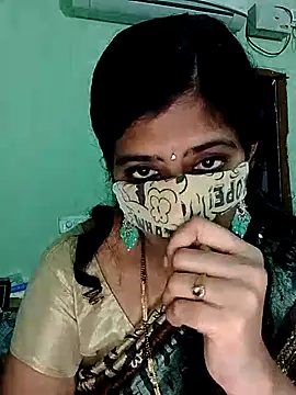 Snapshot of Nihari_bb143 chatting on July 2026 05:03:02 AM Nihari bb143 online show from July 2026 05:03:02 AM