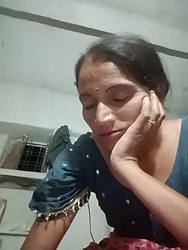 Snapshot of Hotnewbhabi_riya chatting on June 2026 05:28:02 PM Hotnewbhabi riya online show from June 2026 05:28:02 PM