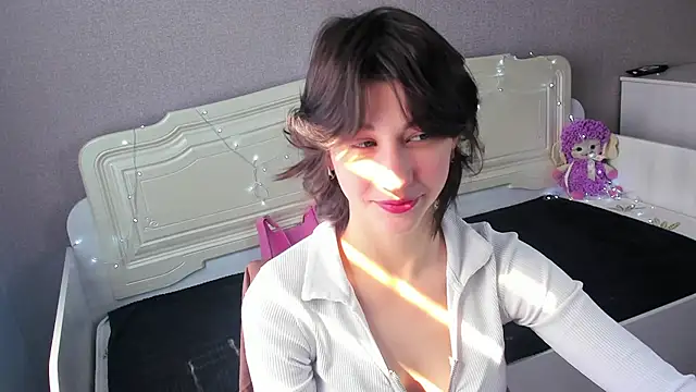 Snapshot of Carolina_Lu chatting on June 2026 02:40:02 AM Carolina Lu online show from June 2026 02:40:02 AM