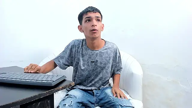 littlecum18 online show from June 2026 11:31:01 AM