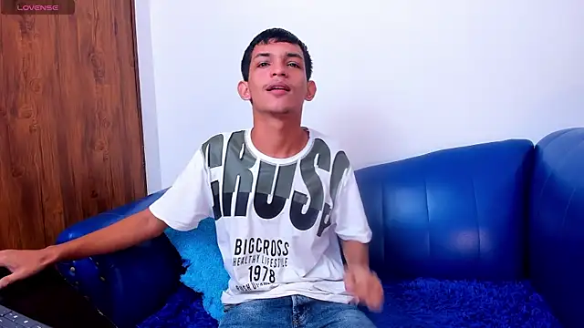littlecum18 online show from June 2026 12:18:02 PM