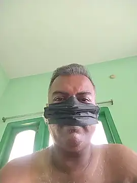 Snapshot of daddys_small_dick chatting on June 2026 04:24:01 AM daddys small dick online show from June 2026 04:24:01 AM