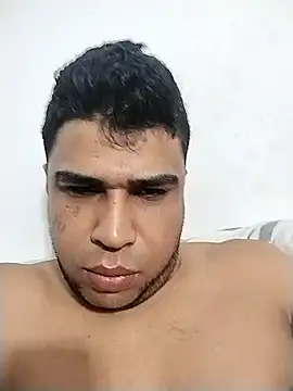 Snapshot of moreno1c chatting on June 2026 05:18:01 AM moreno1c online show from June 2026 05:18:01 AM