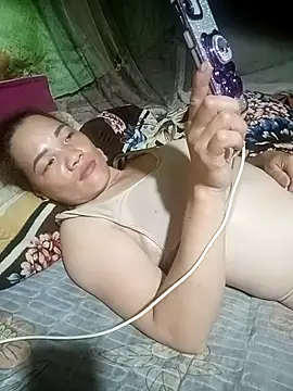 Snapshot of Eirlys-baby chatting on July 2026 03:07:02 PM Eirlys-baby online show from July 2026 03:07:02 PM