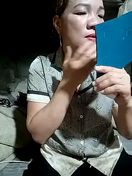 Snapshot of Eirlys-baby chatting on August 2026 11:25:01 PM Eirlys-baby online show from August 2026 11:25:01 PM