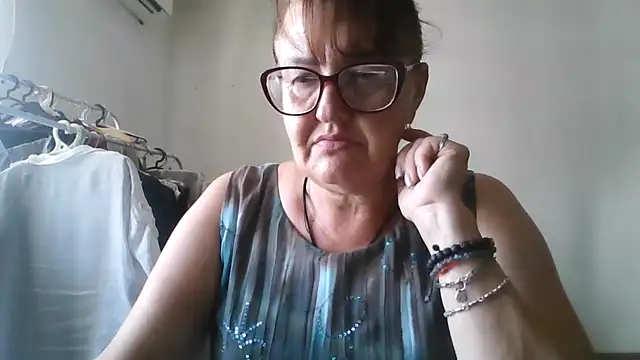 Snapshot of ErikaXShine chatting on August 2026 12:07:02 PM ErikaXShine online show from August 2026 12:07:02 PM