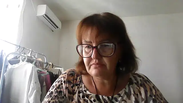 Snapshot of ErikaXShine chatting on August 2026 12:07:02 PM ErikaXShine online show from August 2026 12:07:02 PM