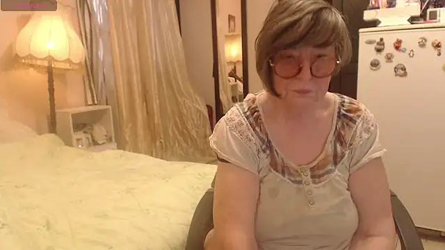 Snapshot of Sharon_Amore chatting on May 2026 05:39:01 PM Sharon Amore online show from May 2026 05:39:01 PM