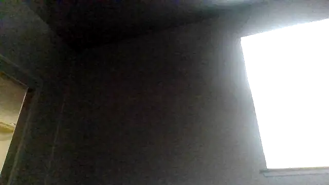 Snapshot of Mikecloudyhawk chatting on June 2026 02:39:01 PM Mikecloudyhawk online show from June 2026 02:39:01 PM