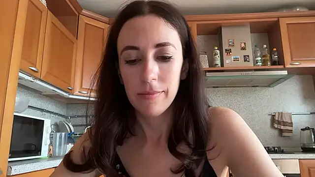 Flamingo Queen online show from July 2026 04:15:01 AM