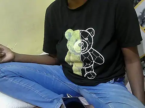lilmomaa online show from July 2026 06:27:02 PM