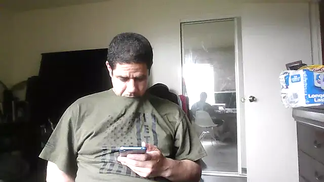 Snapshot of toosexy4myshirt chatting on June 2026 01:53:02 PM toosexy4myshirt online show from June 2026 01:53:02 PM