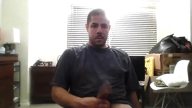 Snapshot of toosexy4myshirt chatting on July 2026 05:14:01 AM toosexy4myshirt online show from July 2026 05:14:01 AM