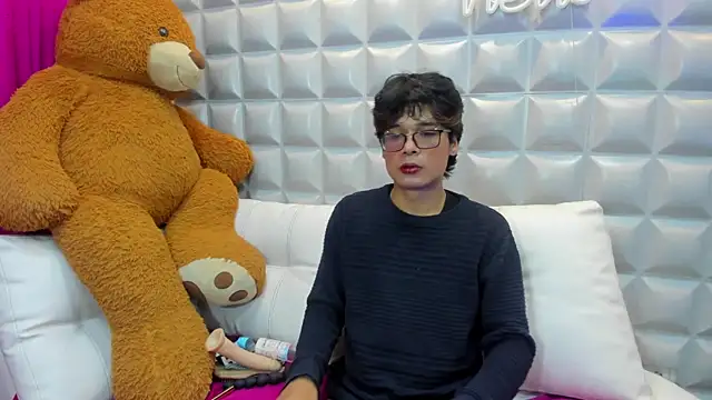 Snapshot of maximo_2019 chatting on July 2026 07:42:02 PM maximo 2019 online show from July 2026 07:42:02 PM