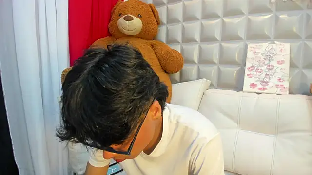 Snapshot of maximo_2019 chatting on July 2026 01:44:01 AM maximo 2019 online show from July 2026 01:44:01 AM