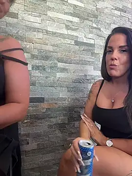Naughty-TiaRose93 online show from June 2026 11:19:01 AM