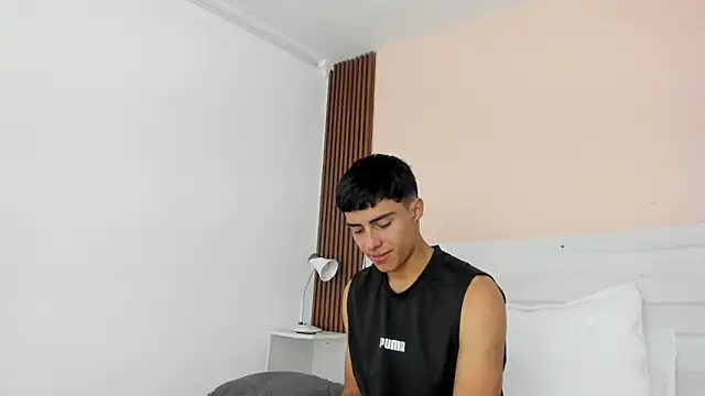 Bruno fox online show from July 2026 08:39:01 PM