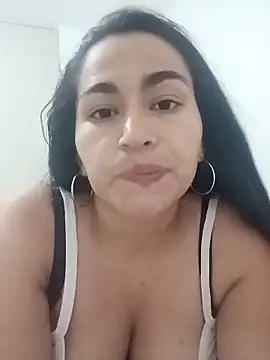 Carolina Velez pm online show from June 2026 01:37:01 AM