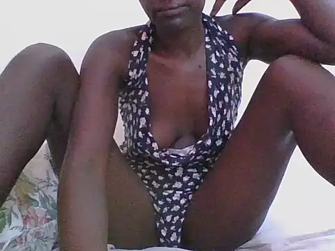 Snapshot of ebonypetite2 chatting on July 2026 12:48:02 PM ebonypetite2 online show from July 2026 12:48:02 PM