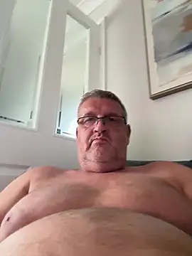 Snapshot of Stueeeey31 chatting on June 2026 05:24:02 PM Stueeeey31 online show from June 2026 05:24:02 PM