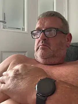 Snapshot of Stueeeey31 chatting on July 2026 03:45:02 PM Stueeeey31 online show from July 2026 03:45:02 PM