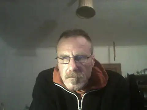 Snapshot of Greg0ri73 chatting on June 2026 12:43:02 AM Greg0ri73 online show from June 2026 12:43:02 AM