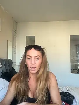 Snapshot of GIJANE88 chatting on June 2026 06:12:01 PM GIJANE88 online show from June 2026 06:12:01 PM