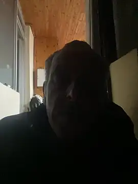 Snapshot of GeldenKuy chatting on June 2026 07:31:02 PM GeldenKuy online show from June 2026 07:31:02 PM