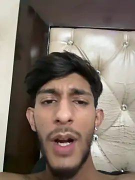 Snapshot of ronnnnn718 chatting on July 2026 10:51:02 AM ronnnnn718 online show from July 2026 10:51:02 AM