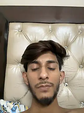 Snapshot of ronnnnn718 chatting on July 2026 06:45:01 PM ronnnnn718 online show from July 2026 06:45:01 PM