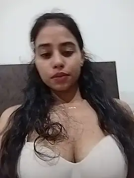 Nikitahot83 online show from June 2026 06:01:02 PM