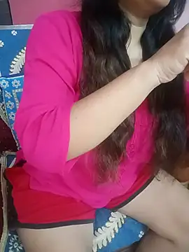 Snapshot of divya-222 chatting on July 2026 05:37:02 PM divya-222 online show from July 2026 05:37:02 PM