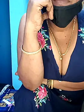 Snapshot of tamil_sarah chatting on July 2026 03:30:01 PM tamil sarah online show from July 2026 03:30:01 PM