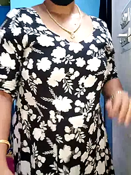 Snapshot of tamil_sarah chatting on July 2026 05:25:02 AM tamil sarah online show from July 2026 05:25:02 AM