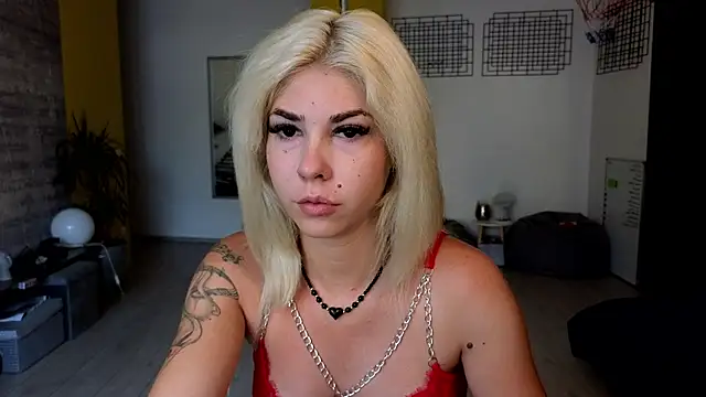 Snapshot of Sarahcamsx chatting on July 2026 05:26:02 AM Sarahcamsx online show from July 2026 05:26:02 AM