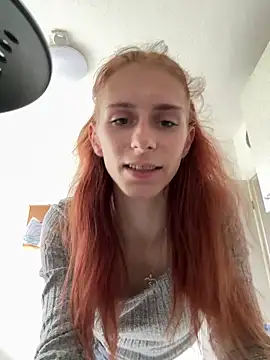 Snapshot of CherryBellaa chatting on June 2026 03:33:01 PM CherryBellaa online show from June 2026 03:33:01 PM