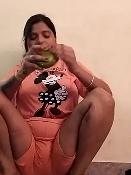 Snapshot of Missridhi chatting on June 2026 10:25:01 AM Missridhi online show from June 2026 10:25:01 AM
