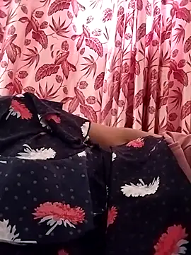 Snapshot of Missridhi chatting on July 2026 11:52:01 AM Missridhi online show from July 2026 11:52:01 AM