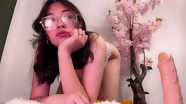 Snapshot of Hannari_ chatting on June 2026 03:55:02 PM Hannari online show from June 2026 03:55:02 PM