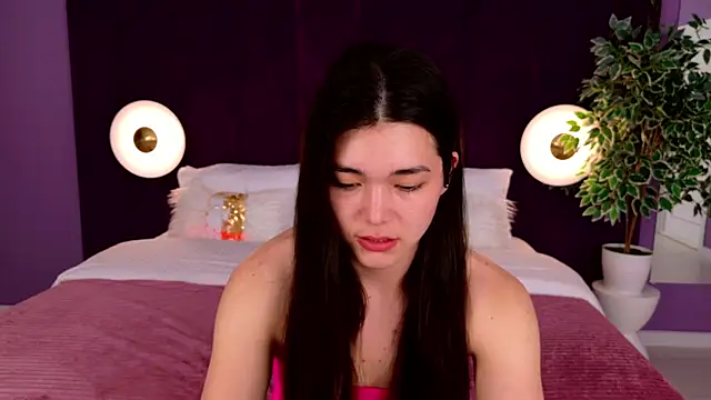 Snapshot of MaddieMeyer chatting on July 2026 03:43:01 AM MaddieMeyer online show from July 2026 03:43:01 AM