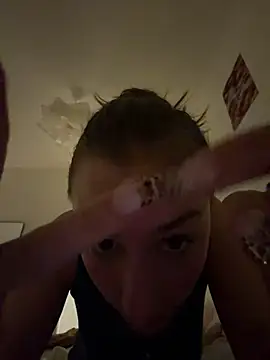 Snapshot of Violet_Velvet chatting on July 2026 11:28:01 PM Violet Velvet online show from July 2026 11:28:01 PM