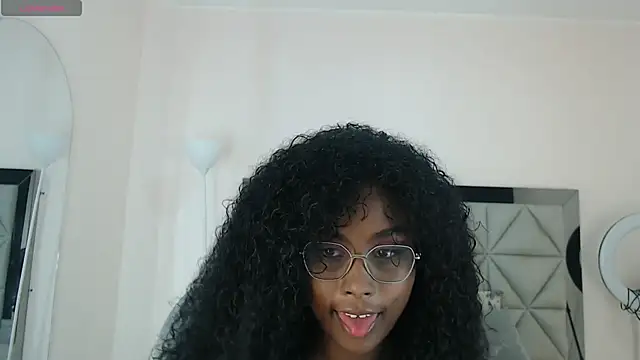 Snapshot of lily_mendoza chatting on June 2026 06:45:01 PM lily mendoza online show from June 2026 06:45:01 PM