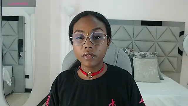 Snapshot of lily_mendoza chatting on July 2026 07:43:02 PM lily mendoza online show from July 2026 07:43:02 PM