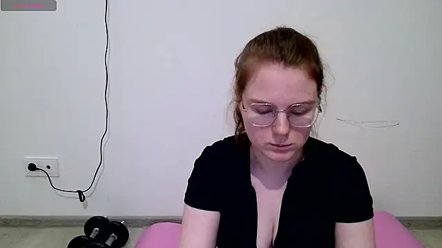 AlisaAbby online show from June 2026 08:11:01 PM