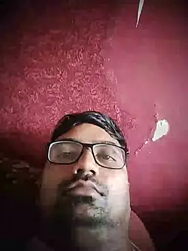Snapshot of dhirusury050625 chatting on July 2026 06:57:02 AM dhirusury050625 online show from July 2026 06:57:02 AM
