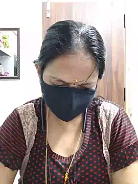 Snapshot of Tamil_white_beauty chatting on June 2026 09:28:02 PM Tamil white beauty online show from June 2026 09:28:02 PM