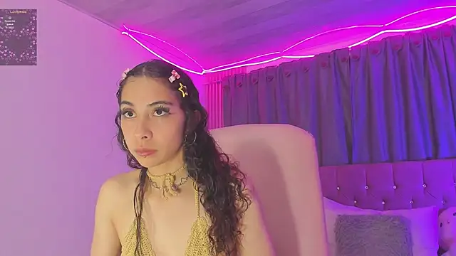 Snapshot of Sarah_Moon1 chatting on July 2026 03:44:01 AM Sarah Moon1 online show from July 2026 03:44:01 AM