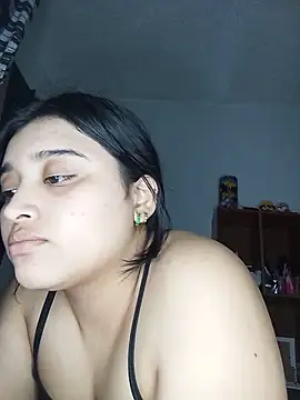 Snapshot of Salo_brattdoll chatting on June 2026 03:25:01 AM Salo brattdoll online show from June 2026 03:25:01 AM