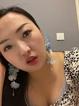 Snapshot of Tina_66 chatting on June 2026 01:34:02 PM Tina 66 online show from June 2026 01:34:02 PM