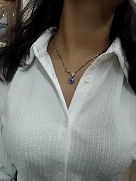 Snapshot of Ritika_jha01 chatting on July 2026 05:12:02 PM Ritika jha01 online show from July 2026 05:12:02 PM